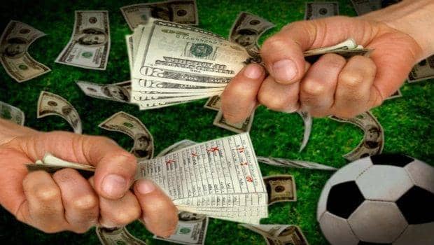 Learn to Bet Successfully with Online Football Betting Tips